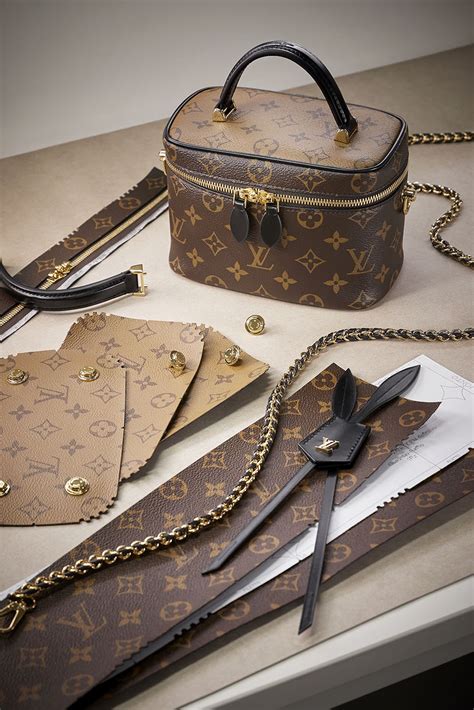 louis vuitton savouir fair|louis vuitton shop.